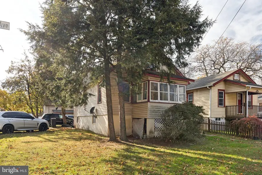 133 S Lafayette Ave, Morrisville, PA 19067 - Image #2