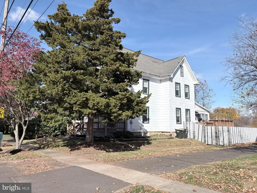 11 Lincoln Ave, Ivyland, PA 18974 - Image #3