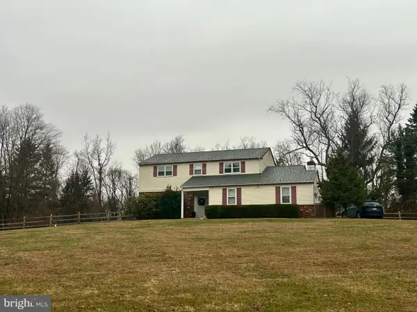 34 Houk Rd, DOYLESTOWN, PA 18901