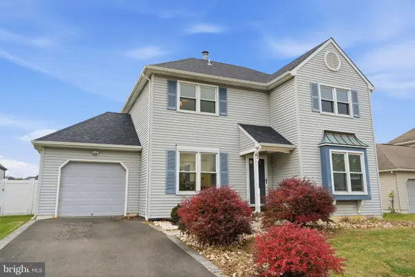 5 Foxfern Dr, FAIRLESS HILLS, PA 19030