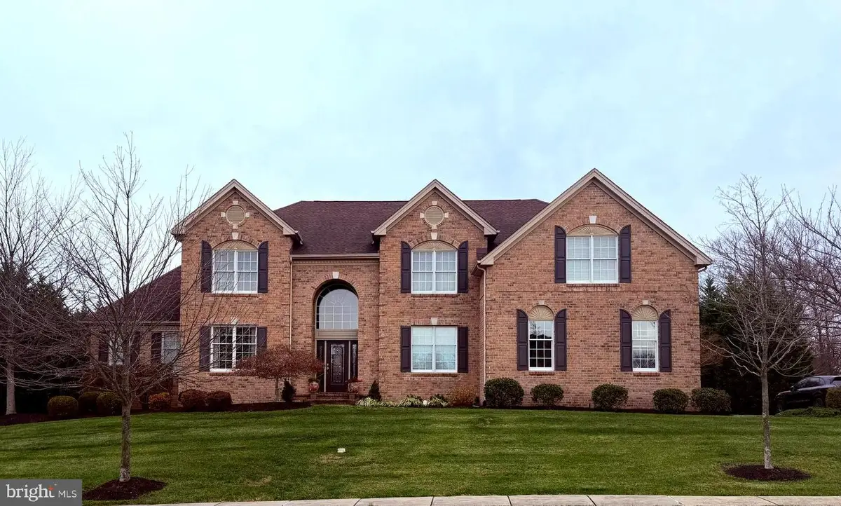 216 Jane Chapman Dr E #e, Newtown, PA 18940 - Image #1