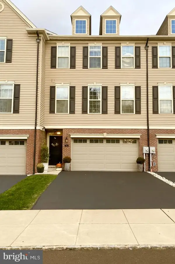 70 Platt Pl, FEASTERVILLE TREVOSE, PA 19053