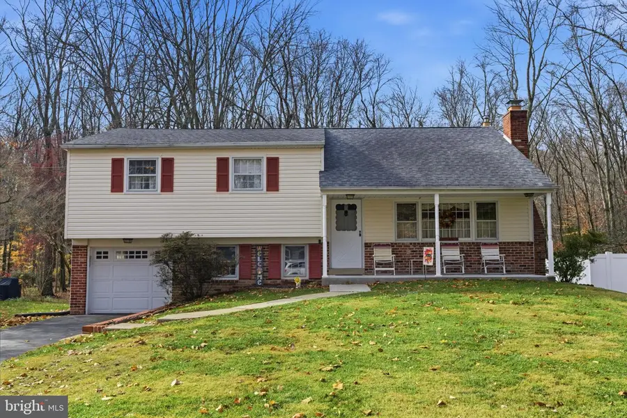 5 Glen Dr, Yardley, PA 19067 - Image #2