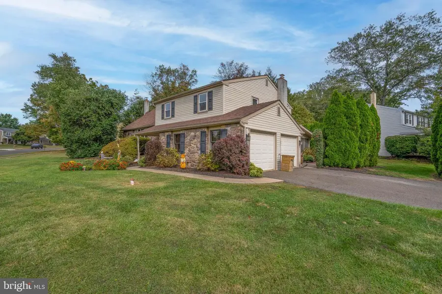 101 N Norwood Ave, Newtown, PA 18940 - Image #2