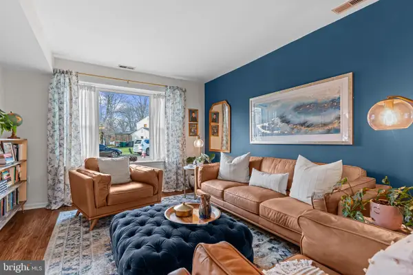 35 Hanover Ct, LANGHORNE, PA 19047