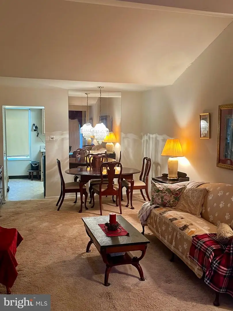 2472 Webster Ct, Bensalem, PA 19020 - Image #2