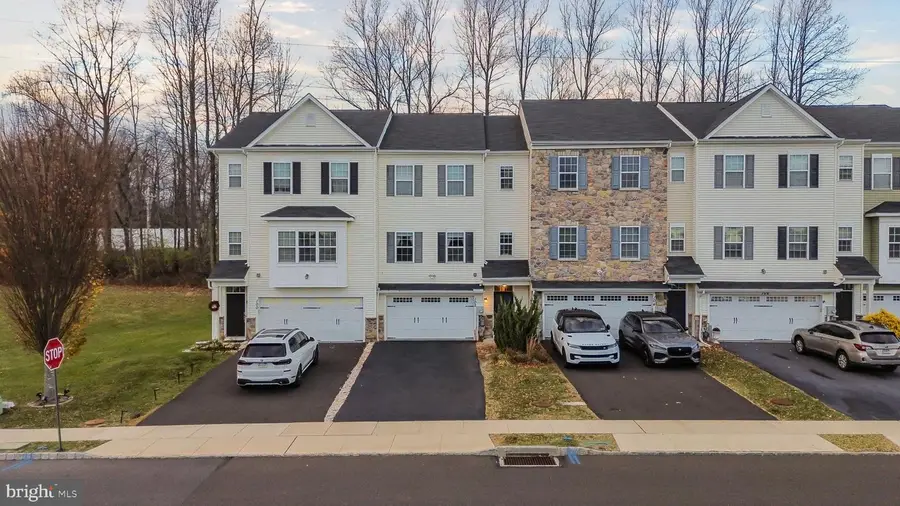 102 Carters Mill Rd, Feasterville Trevose, PA 19053 - Image #2