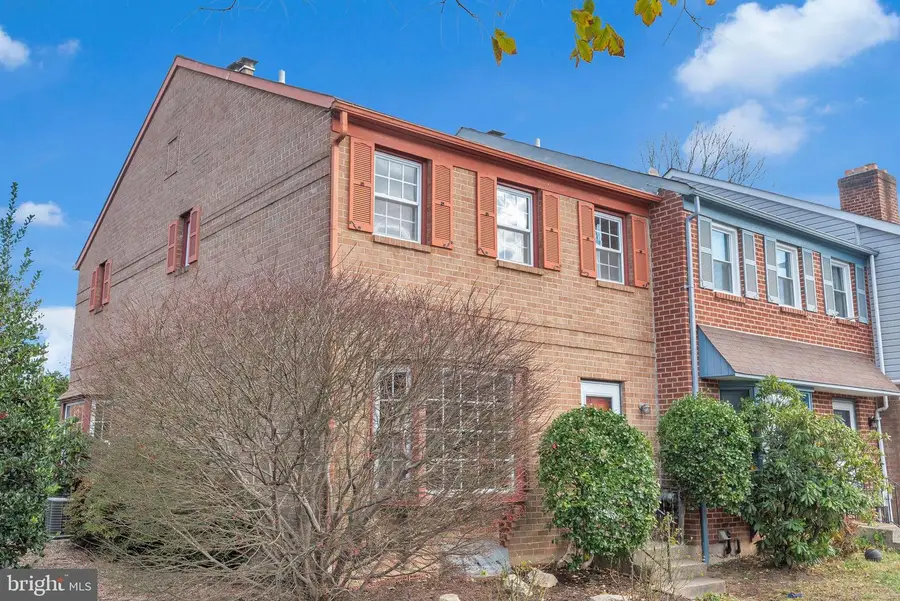 1 Gatehouse Ln, Doylestown, PA 18901 - Image #2