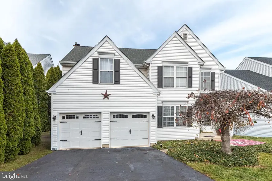 4221 Sir Andrew Cir, Doylestown, PA 18902 - Image #2