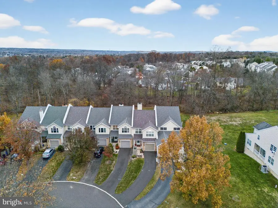 154 Galway Cir, Chalfont, PA 18914 - Image #3