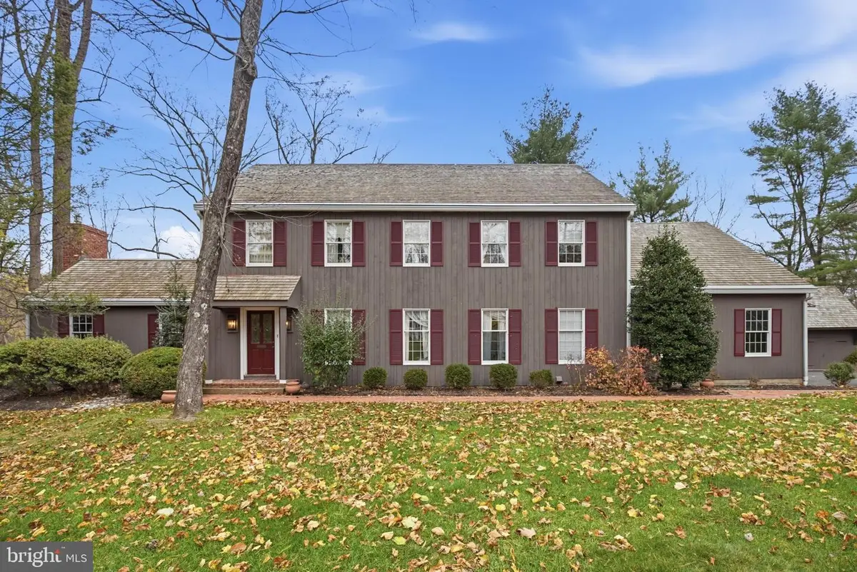 14 Devon Dr, New Hope, PA 18938 - Image #1