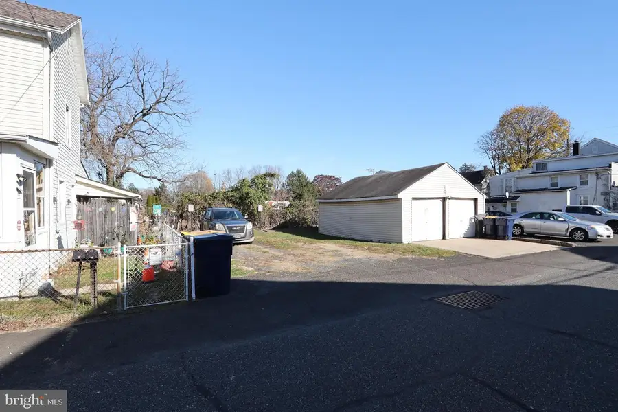 732 Brown St, Bristol, PA 19007 - Image #3