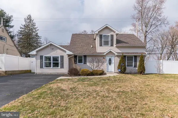 58 Rocky Pool Ln, LEVITTOWN, PA 19055
