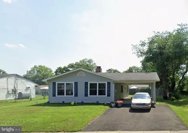 23 Tamarack Ln, Levittown, PA 19054 - Image #1