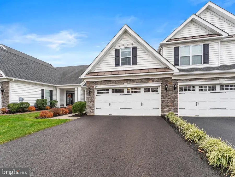 1749 Locust Dr, Yardley, PA 19067 - Image #3