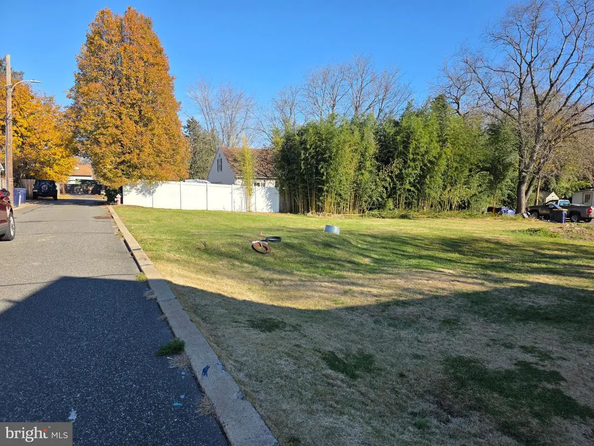 362 Wood St, Bristol, PA 19007 - Image #1