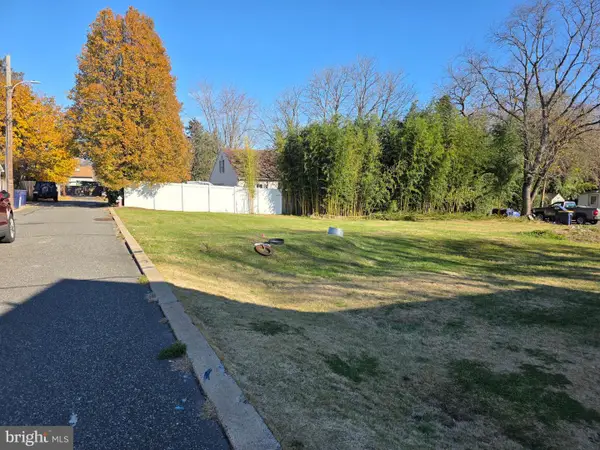 362 Wood St, BRISTOL, PA 19007