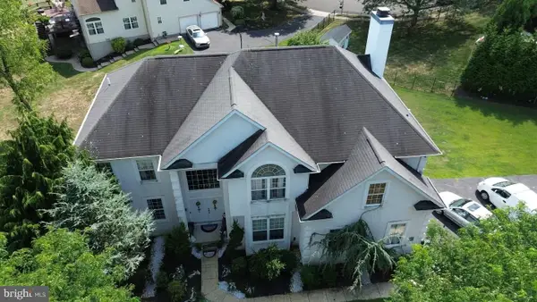 977 Hickory Ridge Dr, CHALFONT, PA 18914