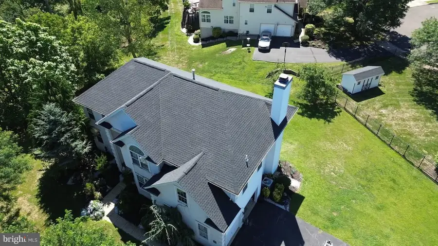 977 Hickory Ridge Dr, Chalfont, PA 18914 - Image #2