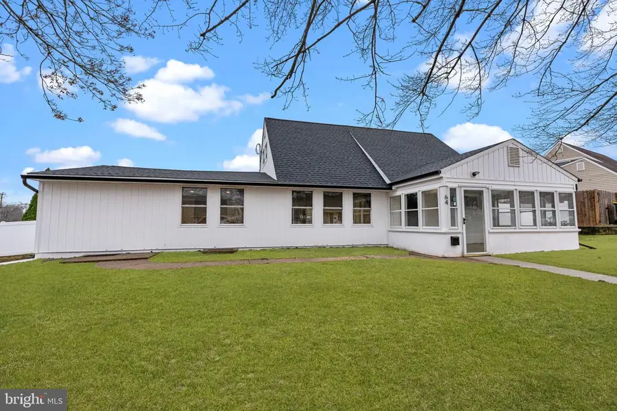 64 Vividleaf Ln, Levittown, PA 19054 - Image #2