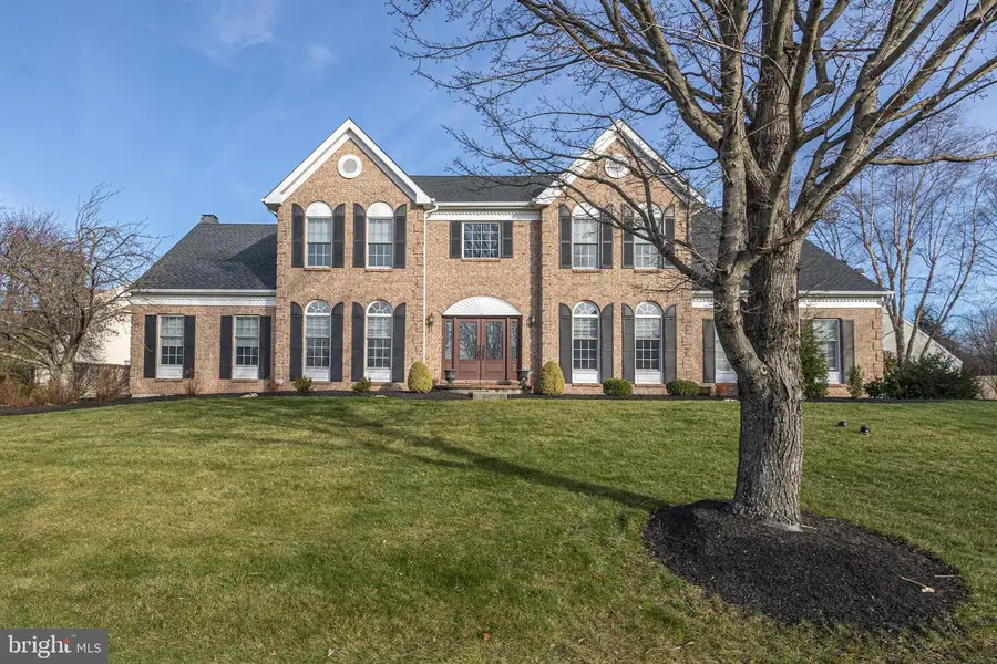 1232 Bridle Estates Dr, Yardley, PA 19067 - Image #2