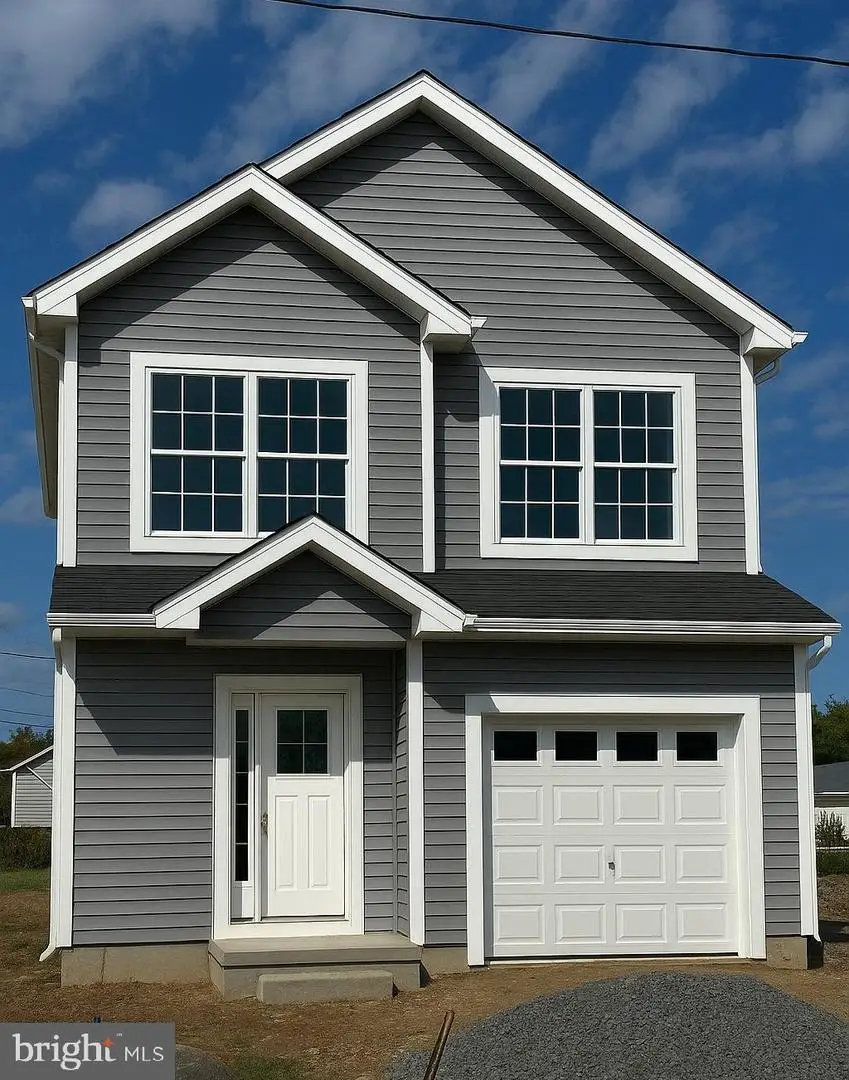 909 New Chestnut St, Bristol, PA 19007 - Image #1