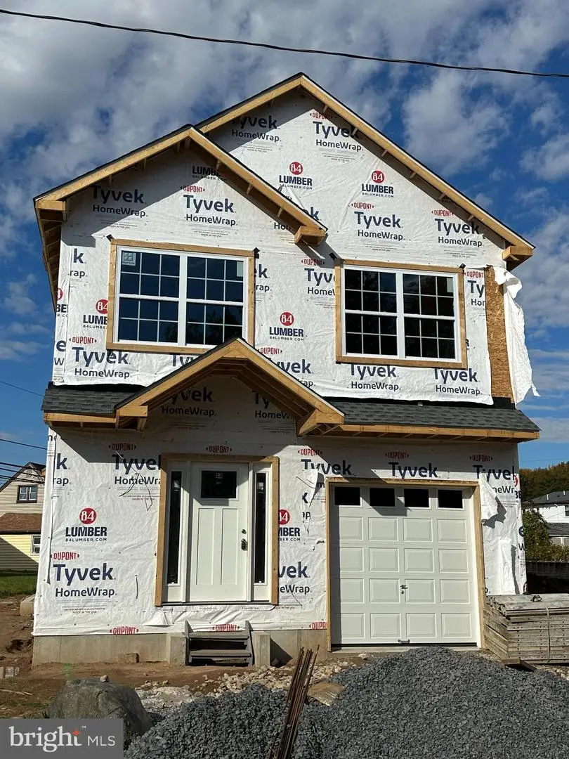 909 New Chestnut St, Bristol, PA 19007 - Image #3