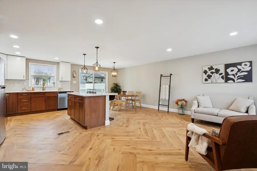 435 Musket Dr, Morrisville, PA 19067 - Image #2