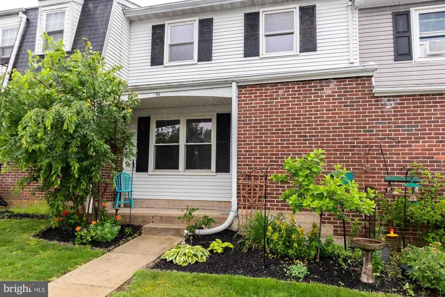 54 Reliance Ct, Telford, PA 18969 - Image #2