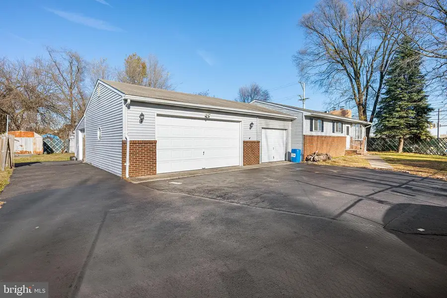 220 Western Ave, Bristol, PA 19007 - Image #3