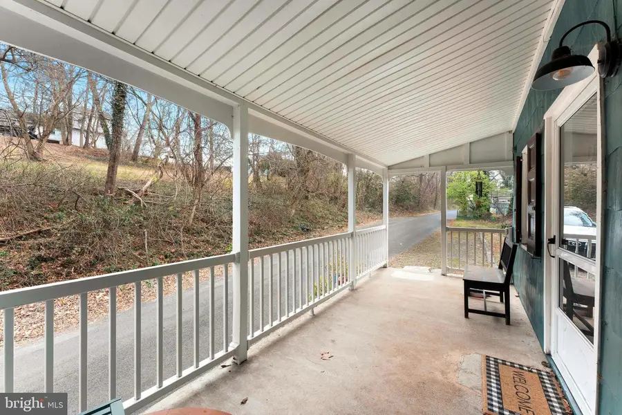 4005 Lower Rd, Levittown, PA 19056 - Image #2