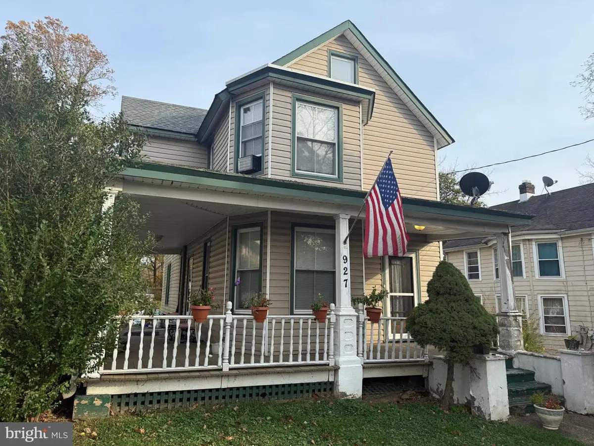 927 Bellevue Ave, Penndel, PA 19047 - Image #1