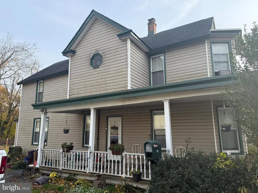 927 Bellevue Ave, Penndel, PA 19047 - Image #2
