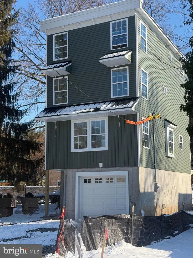 47 E College Ave, Yardley, PA 19067 - Image #2