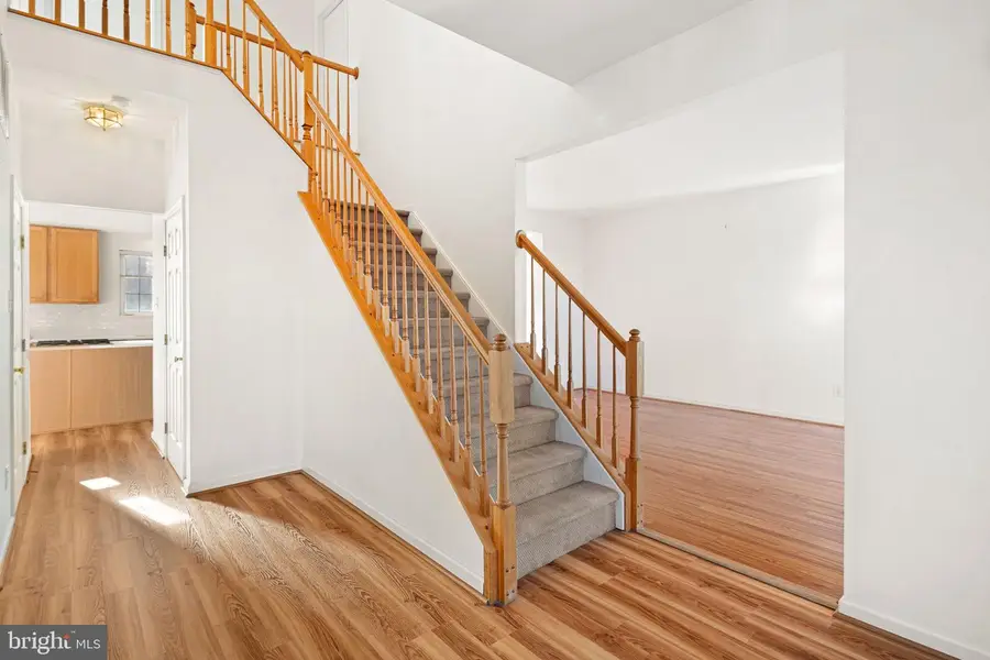 705 Matthew Dr, Yardley, PA 19067 - Image #2