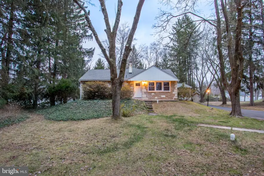 527 Lexington Ave, Chalfont, PA 18914 - Image #2