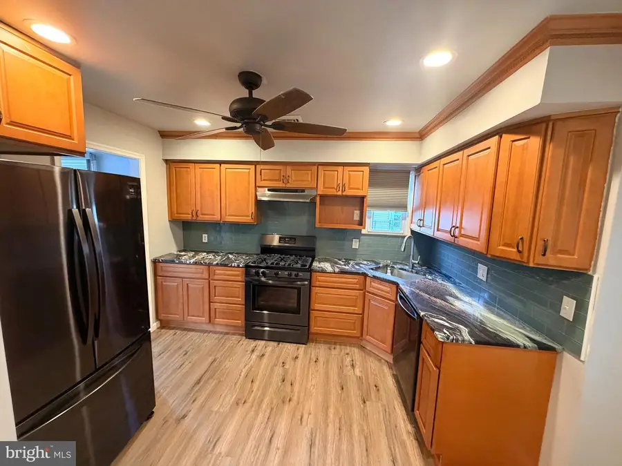 1706 Spencer Dr, Croydon, PA 19021 - Image #2