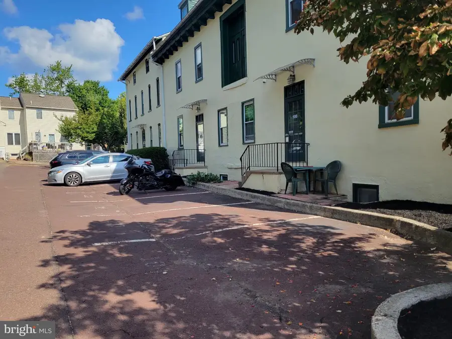 320 N Main St #102, Sellersville, PA 18960 - Image #2