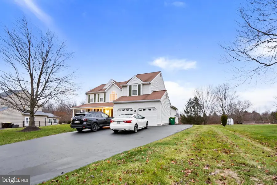 1417 Bentley Dr, Warrington, PA 18976 - Image #2