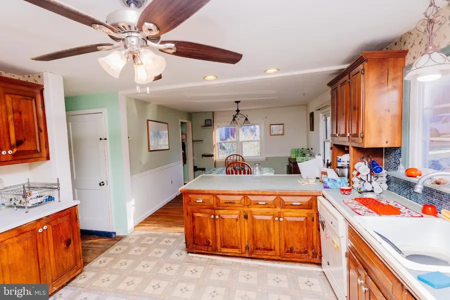 29 Cadwallader Ct, Yardley, PA 19067 - Image #3