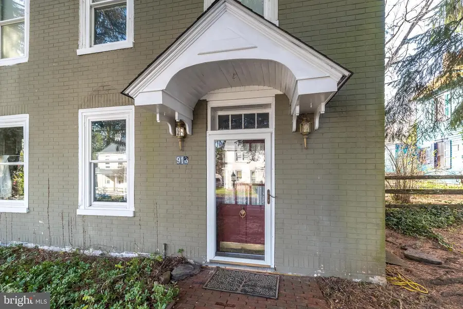 913 Old Bethlehem Rd, Quakertown, PA 18951 - Image #2