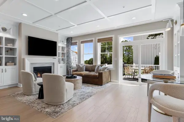 209 Foxhedge Rd #lot 11, CHALFONT, PA 18914