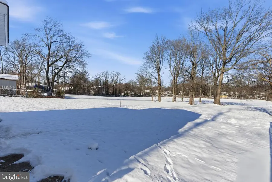 2623 E Ave #e, Levittown, PA 19056 - Image #3