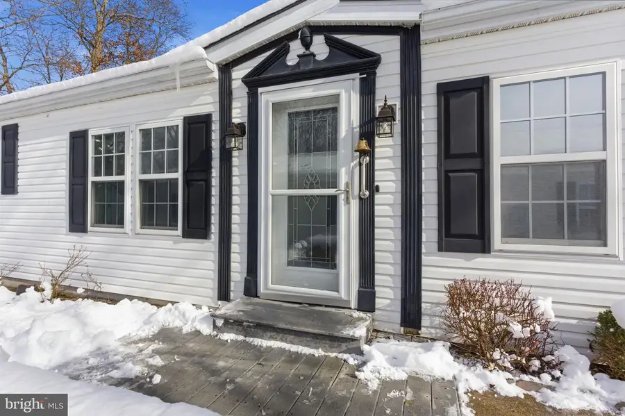 435 Spring Meadow Cir, New Hope, PA 18938 - Image #2