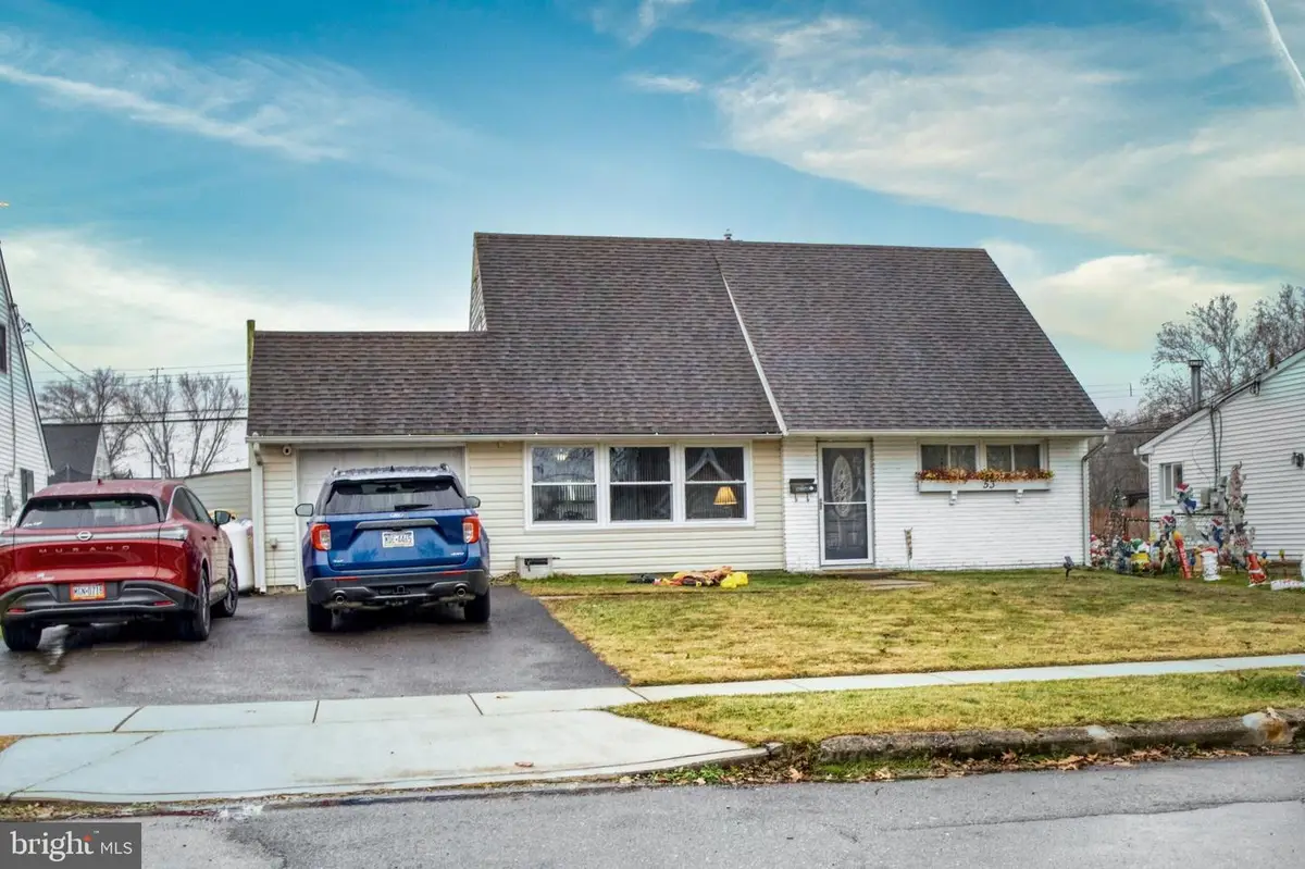 53 Micahill Rd, Levittown, PA 19056 - Image #1