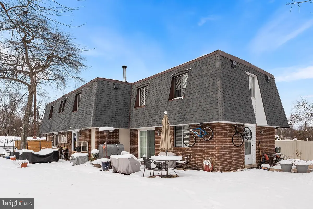 1237 Greeley Ave, Warminster, PA 18974 - Image #1