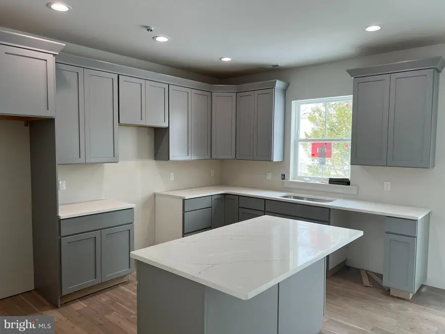 51-w Clymer, Sellersville, PA 18960 - Image #2