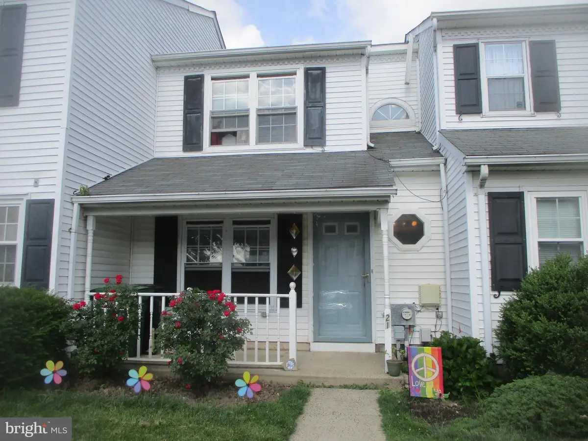 21 Van Horn Pl, Holland, PA 18966 - Image #1