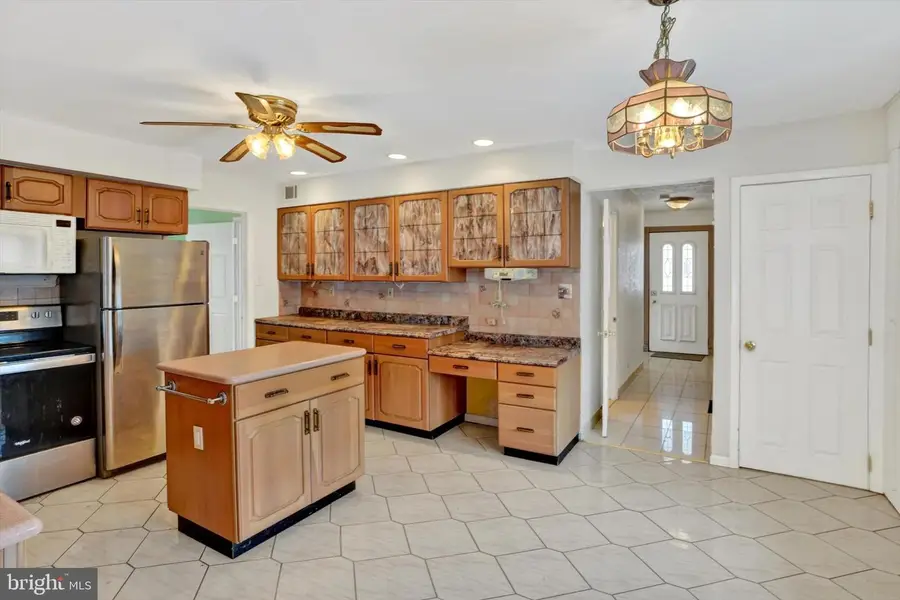 1369 School Ln, Bensalem, PA 19020 - #3