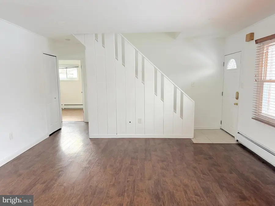 56 Indian Red Rd, Levittown, PA 19057 - Image #2